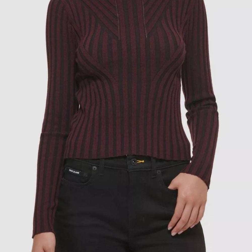 NWT DKNY Ribbed Burgundy Long Sleeve  Turtleneck Sweater Size S